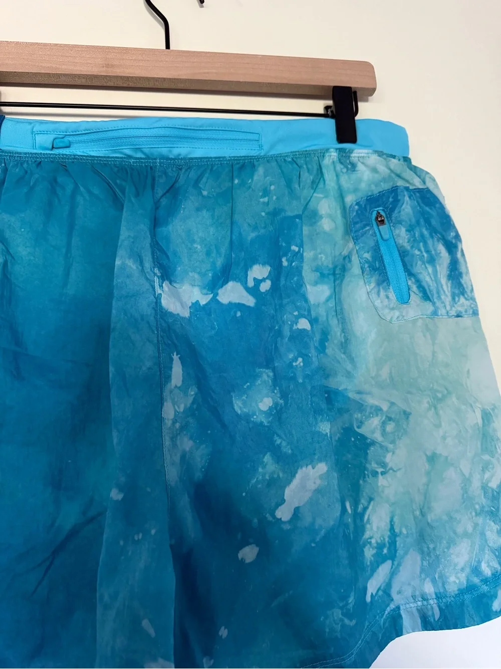 Nike Blue Turquoise Marble/Tie-Dye Print Athletic Shorts